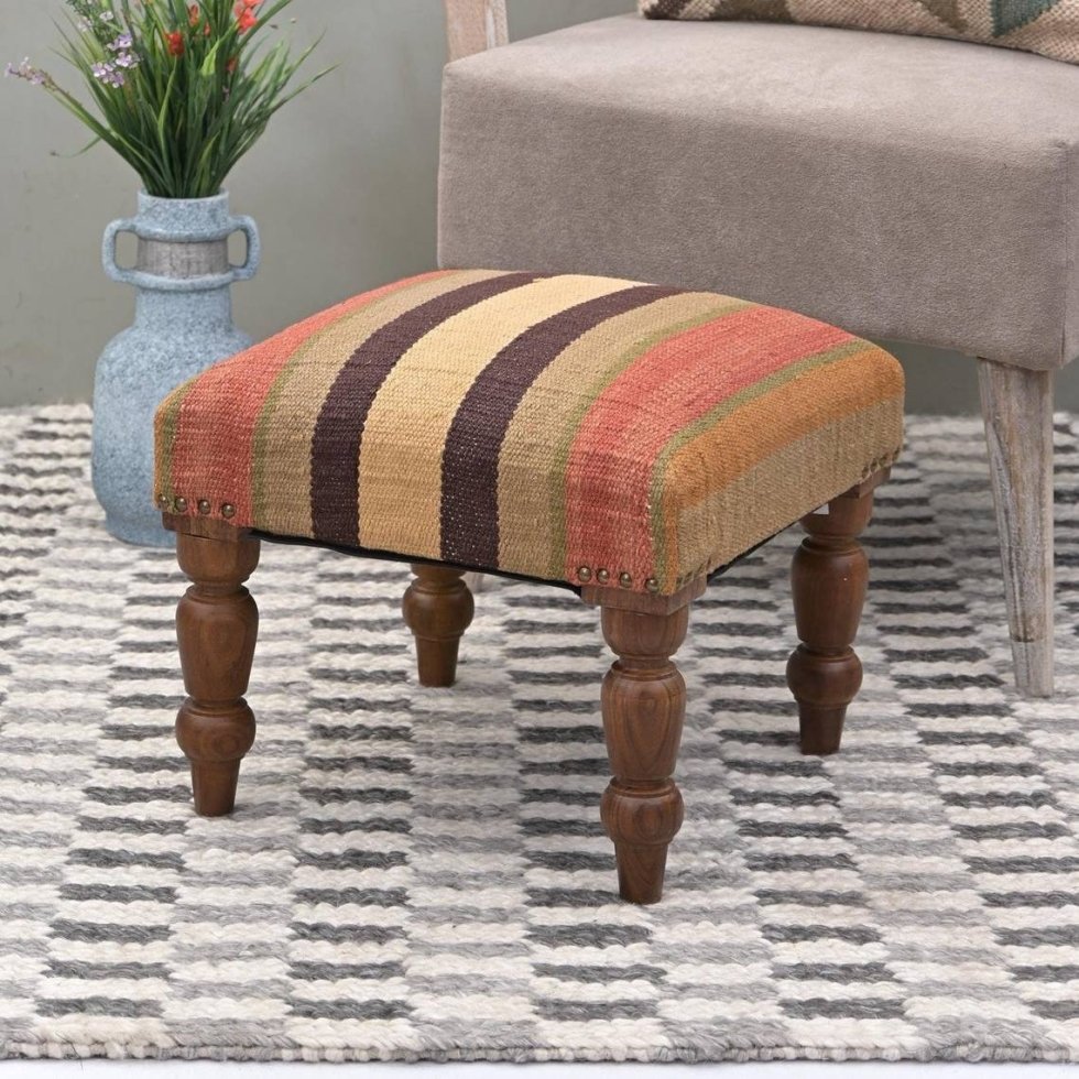 Hocker aus Jute und Wolle mit farbigen Diamanten
