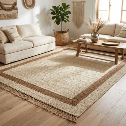 White and natural jute rug with tassels